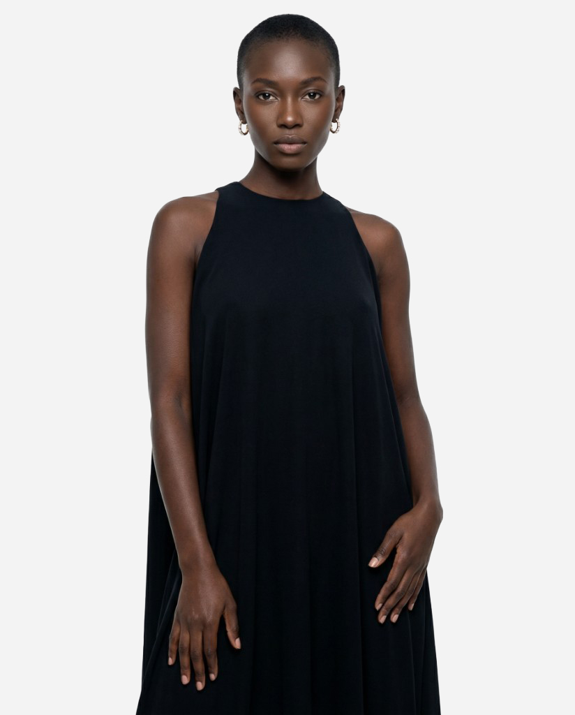 Simone — Black female AI fashion model preset