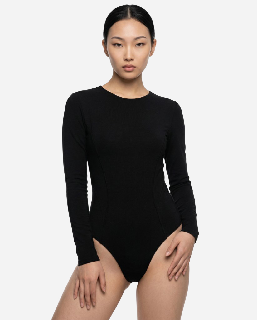 Mina — East Asian female AI fashion model preset
