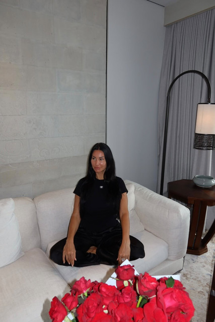 Luxury Lounge Lookbook: Effortless Black Separates Photo Set