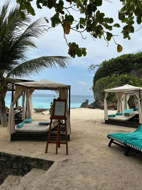 Tropical Beach Resort Styling Reference Photo Set: Luxury Vacation Vibes