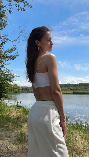 Serene White Athleisure Styling Ideas: Lakeside Resort Photoshoot Pack