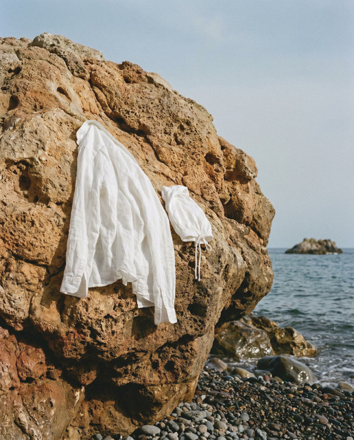 Summer Linen Outfit and Styling Ideas: Coastal White Shirt & Shorts Editorial Photoshoot
