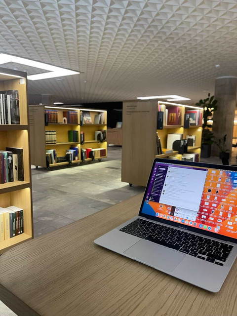 Contemporary Library Workspace Visual Reference Pack: Sleek Design & Focused Productivity