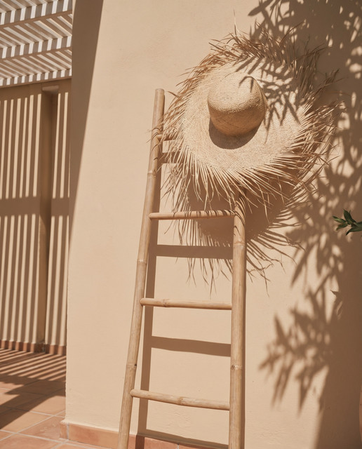 Summer Resort Straw Hat Styling Reference Photo Set: Sunny Shadows & Chic Bohemian Vibes