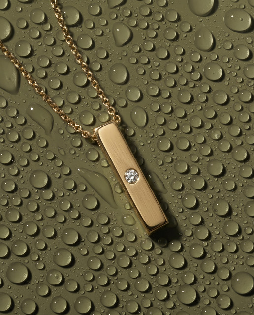 Modern Gold Bar Necklace & Diamond Editorial Photoshoot Pack with Water Droplet Styling