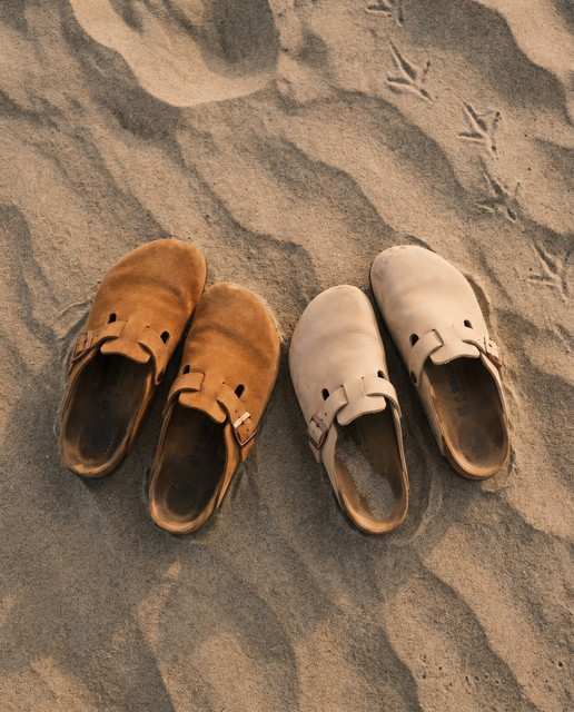 Desert Chic Suede & Leather Clogs Photo Set: Effortless Outdoor Resort Style