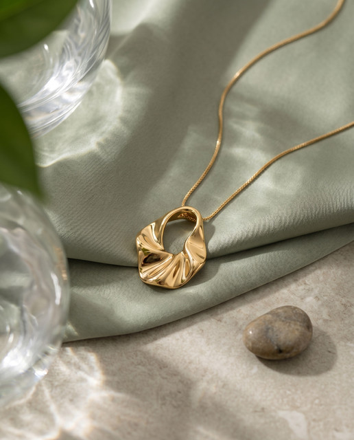 Serene Editorial Photoshoot Pack: Abstract Gold Pendant Necklace Styling