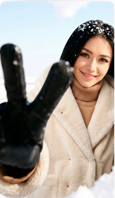 Winter Chic Faux Fur & Turtleneck Outfit Idea: Editorial Photoshoot References