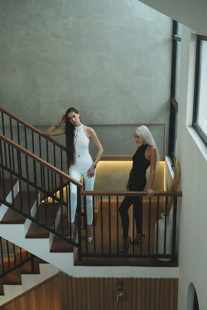 Monochrome Architectural Chic: Editorial Jumpsuit Styling Reference Photo Set
