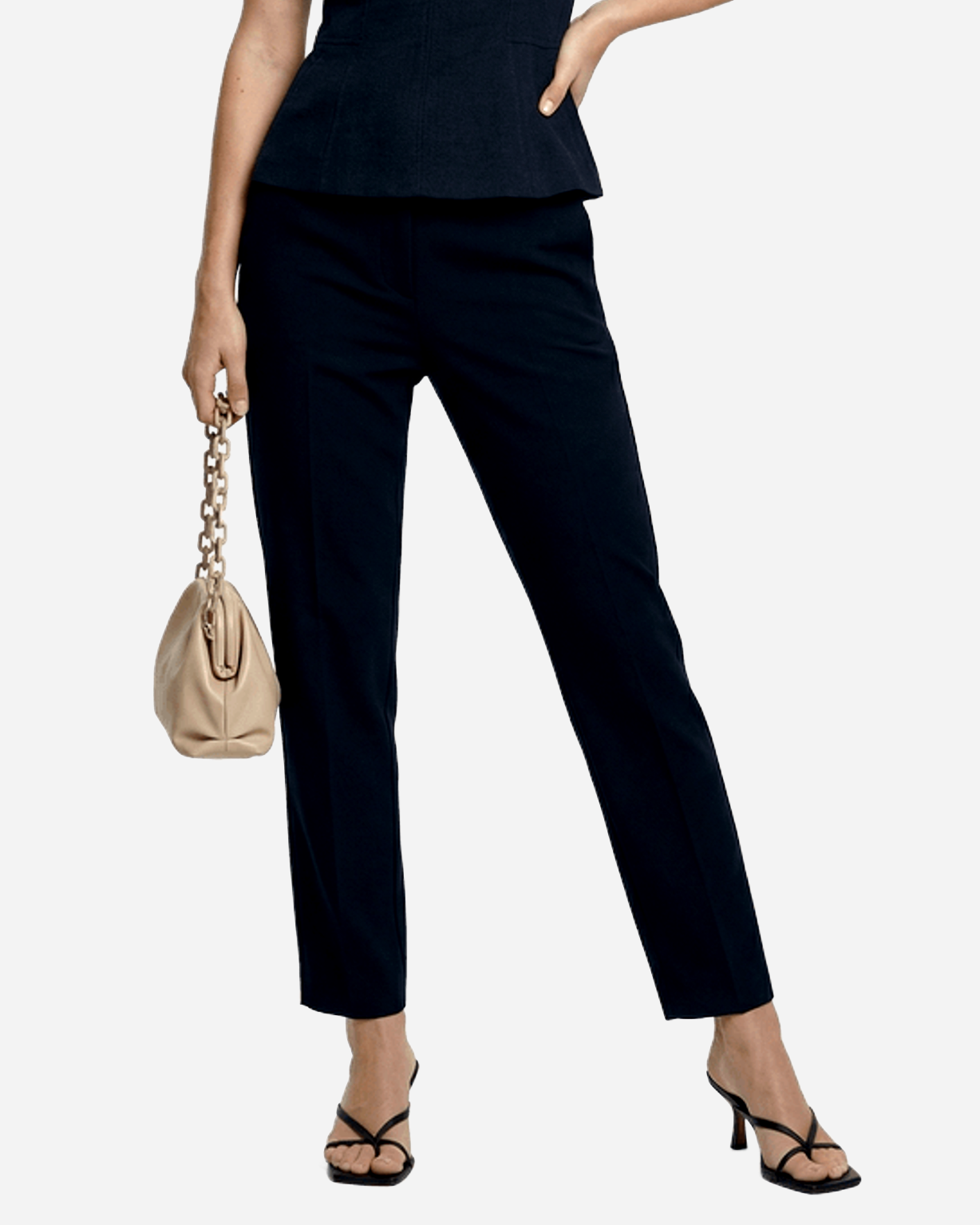 Casual Bag Hold pose preview
